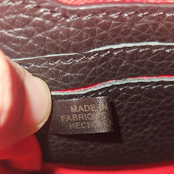 Dooney & Bourke Kisslock Large, Black Pebbeled Leather - Picture 7 of 7